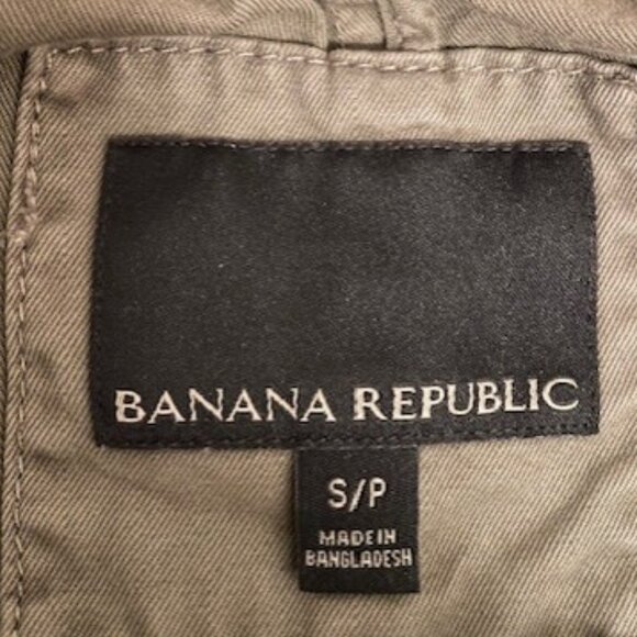 BANANA REPUBLIC Green Classic Cotton Utility Jacket with floral embellishments - Picture 6 of 7